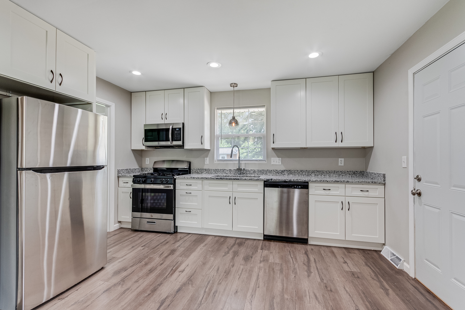 9070 Kings Road Morris, IL 60450 - Photo 5 of 20 Gallery Image 5
