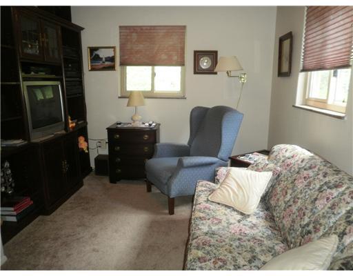 112 Ivy Road Pittsburgh, PA 15229 - Photo 10 of 13 Bedroom.