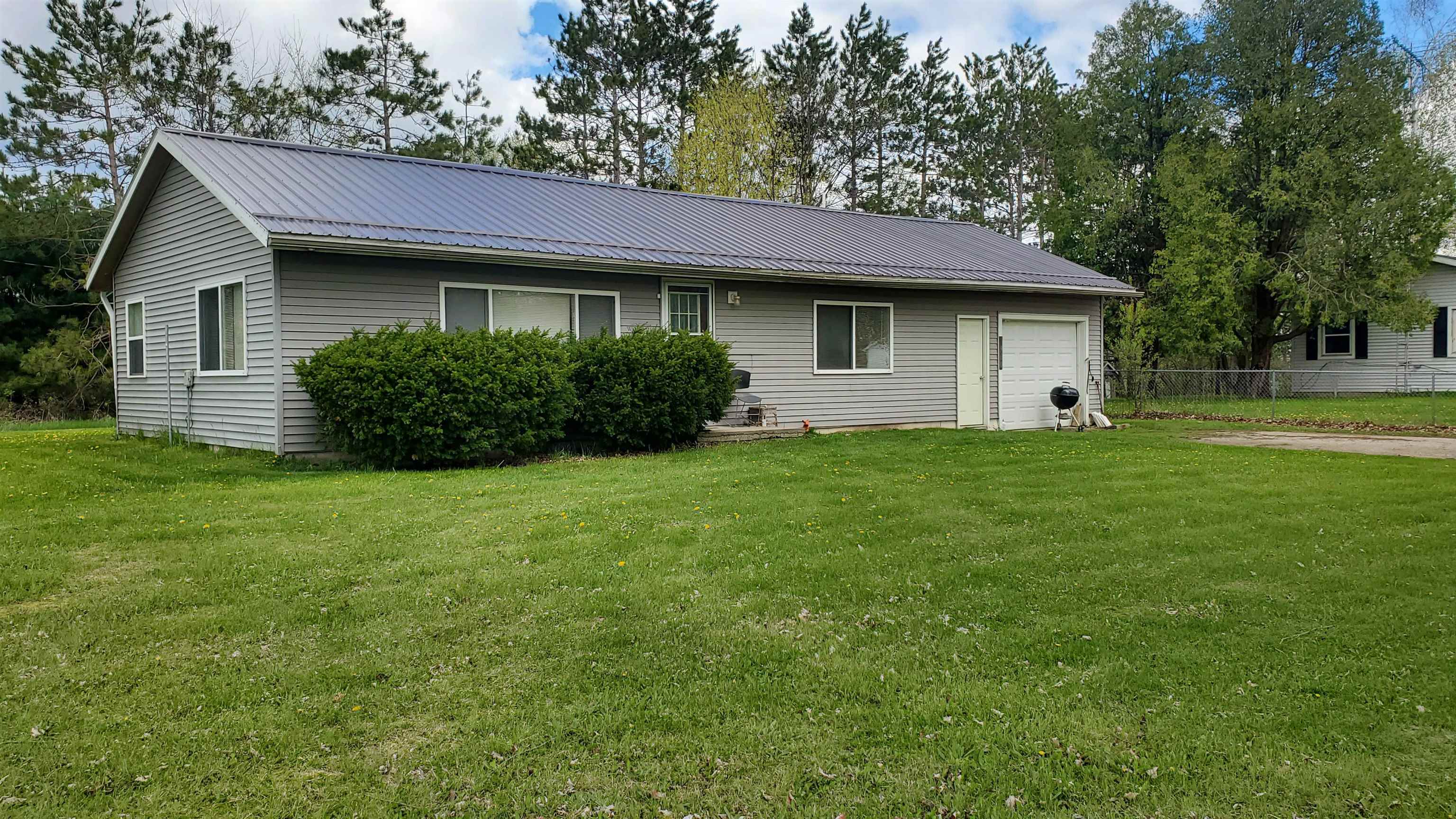 1960 South Winn Road Mount Pleasant, MI 48858 - Photo 12 of 15