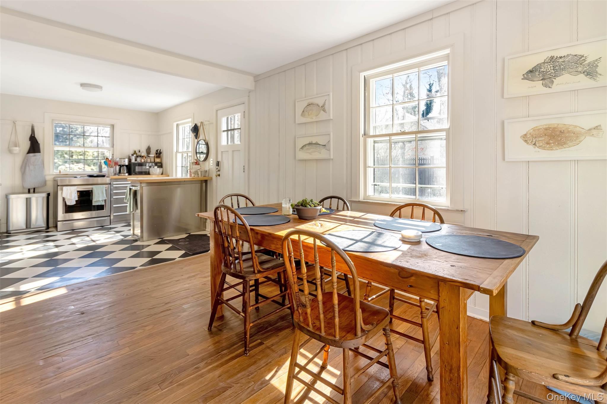 1500 Vanston Road Cutchogue, NY 11935 - Photo 7 of 26 Dining room with a decorative wall