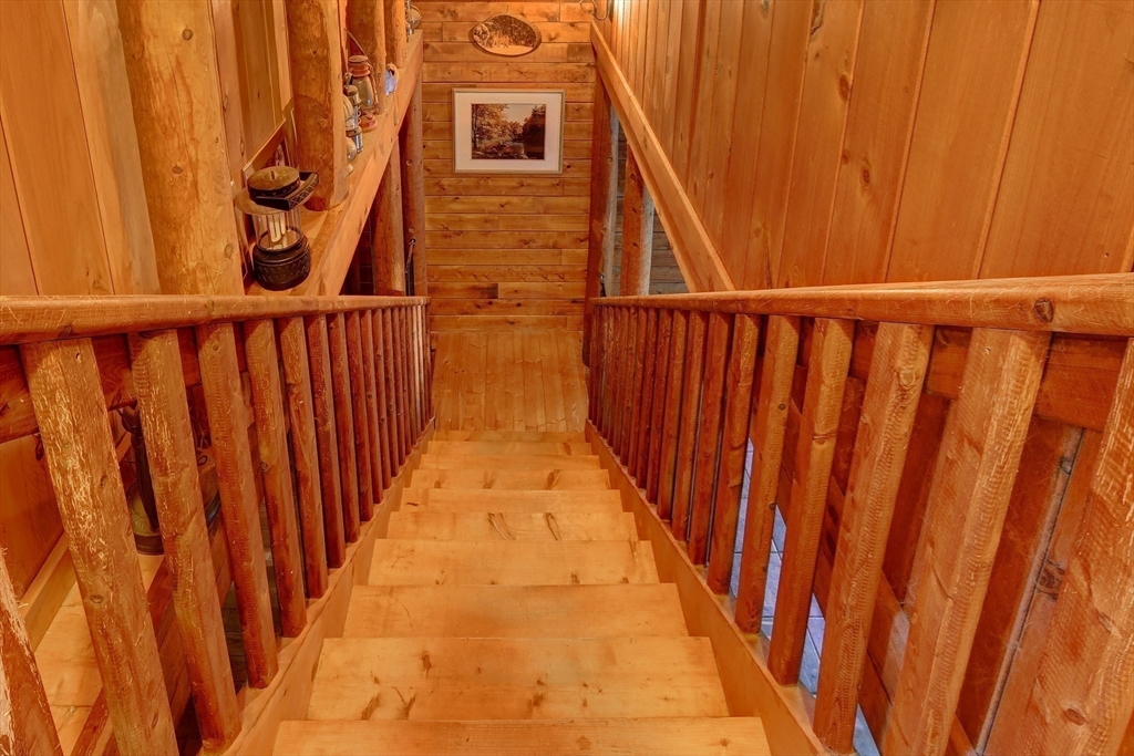 23 Dana Road Petersham, MA 01366 - Photo 14 of 32