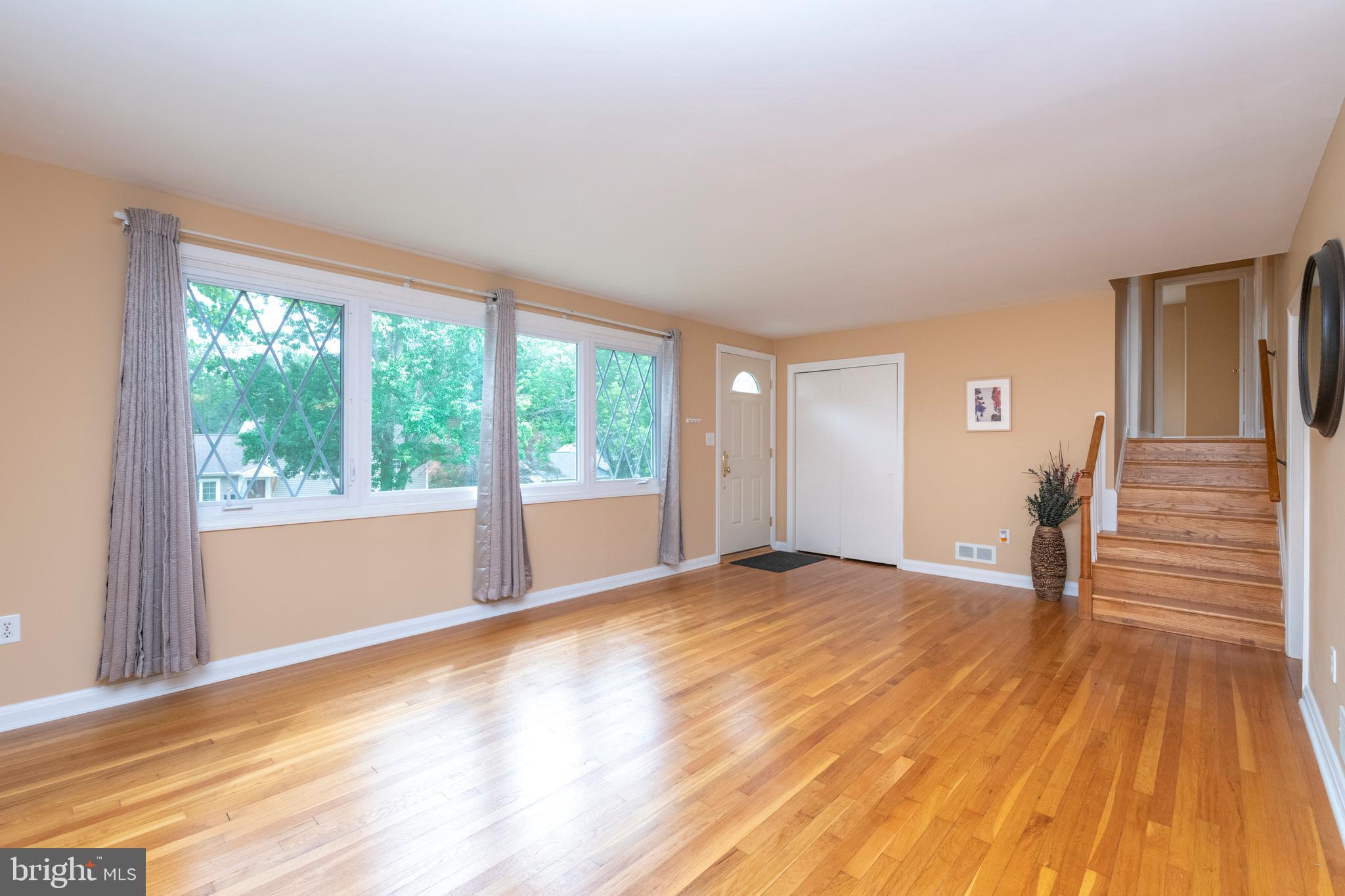 120 Ridgefield Road Lutherville-Timonium, MD 21093 - Photo 3 of 29 Gallery Image 3