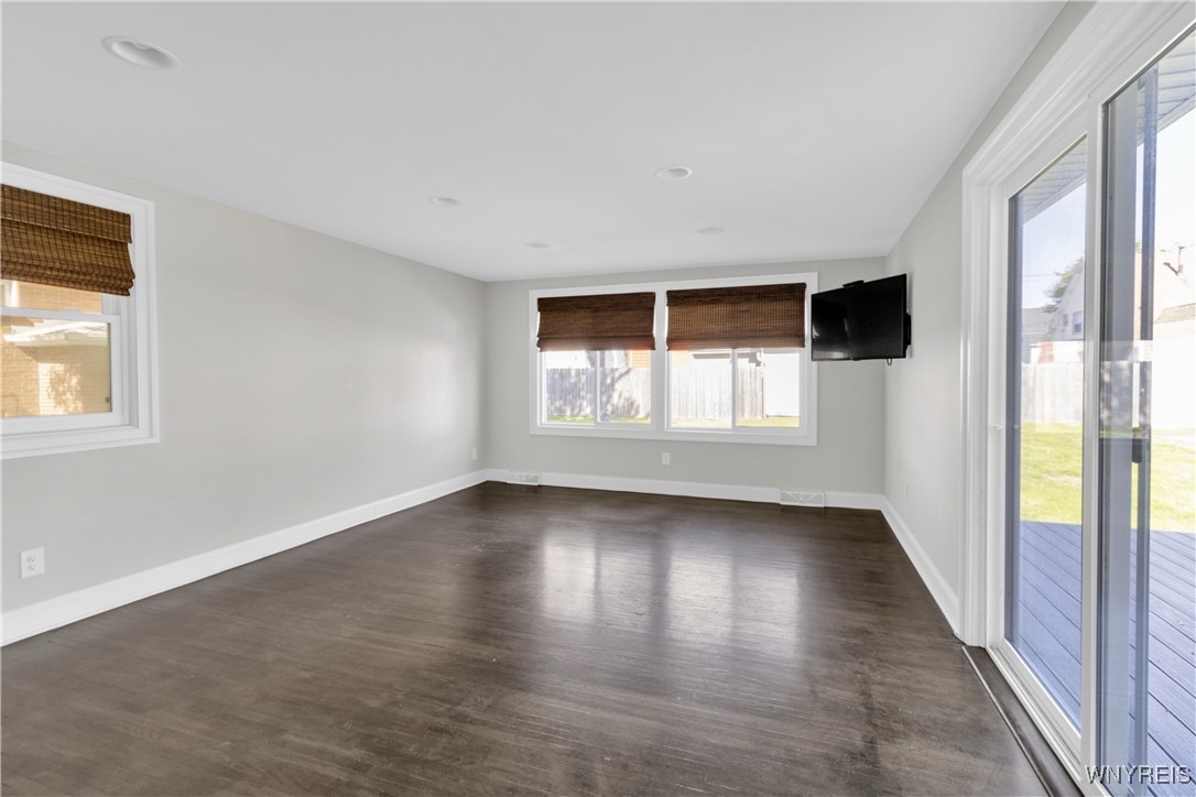 5831 Transit Road Lancaster, NY 14043 - Photo 8 of 17