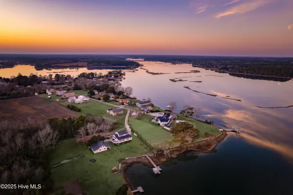 $1,490,000 | 225 Great Neck Hill Road, Hubert, NC 28539