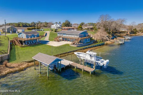 $1,490,000 | 225 Great Neck Hill Road, Hubert, NC 28539