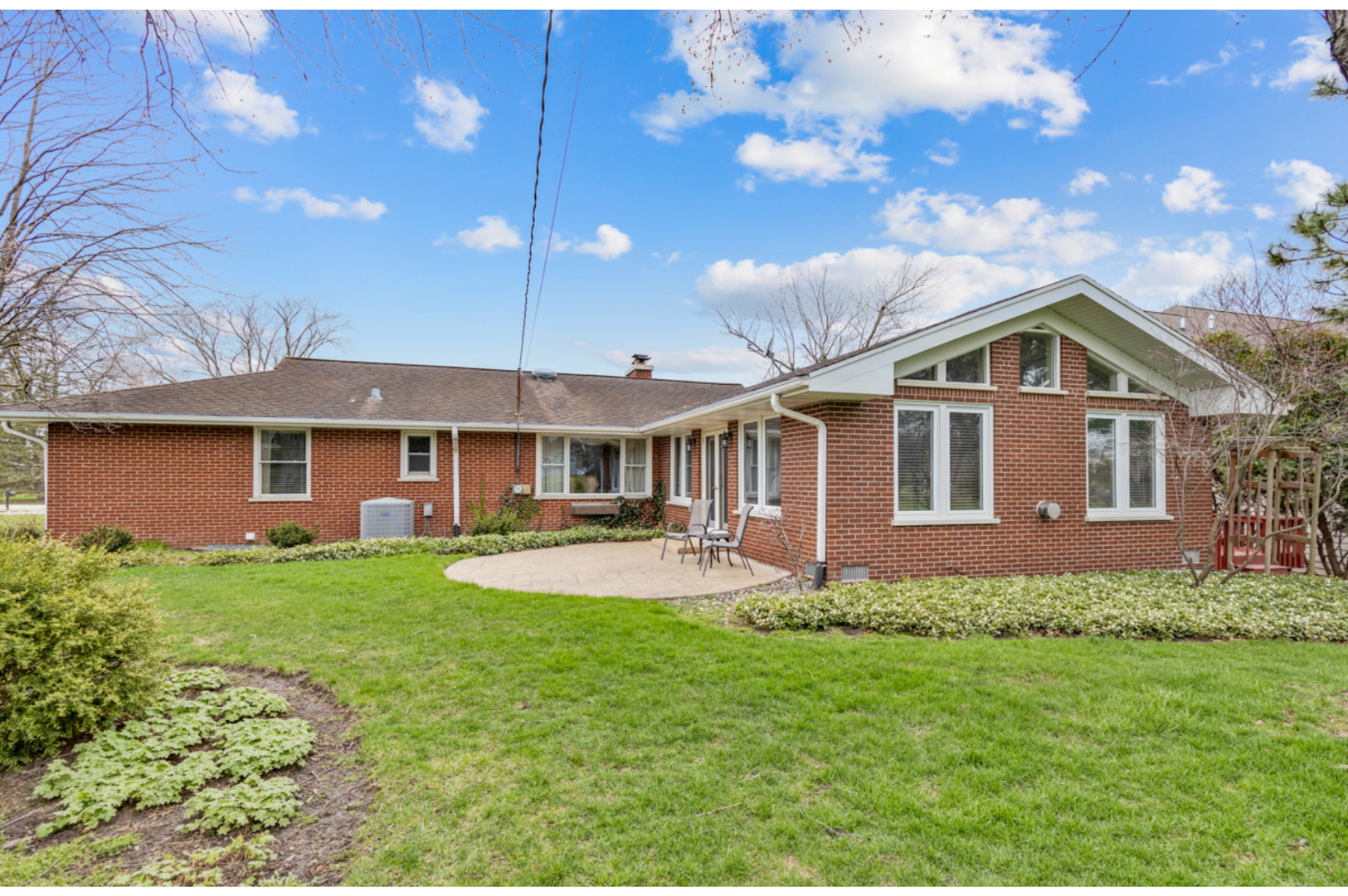 7845 Dana Way Burr Ridge, IL 60527 - Photo 2 of 7