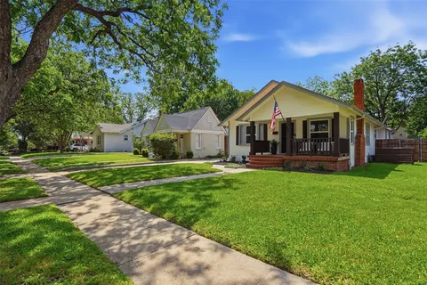 $549,000 | 5333 El Campo Avenue, Fort Worth, TX 76107