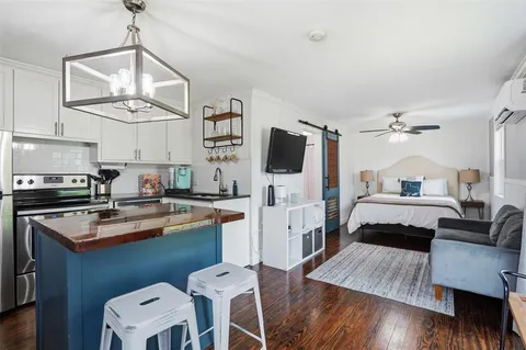 $549,000 | 5333 El Campo Avenue, Fort Worth, TX 76107