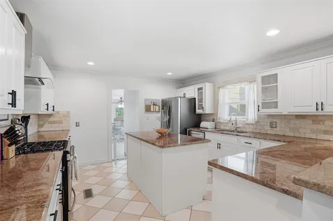 $549,000 | 5333 El Campo Avenue, Fort Worth, TX 76107
