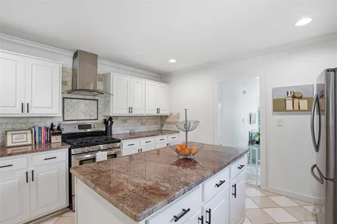 $549,000 | 5333 El Campo Avenue, Fort Worth, TX 76107