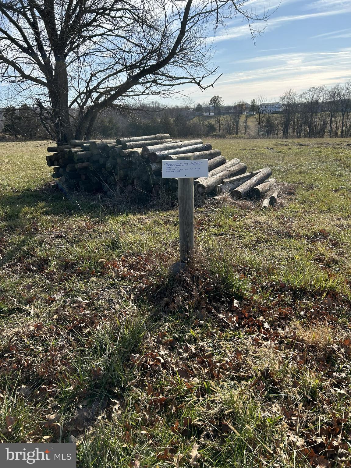 17449 Irishtown Road Emmitsburg, MD 21727 - Photo 75 of 77 a view of a yard with wooden fence