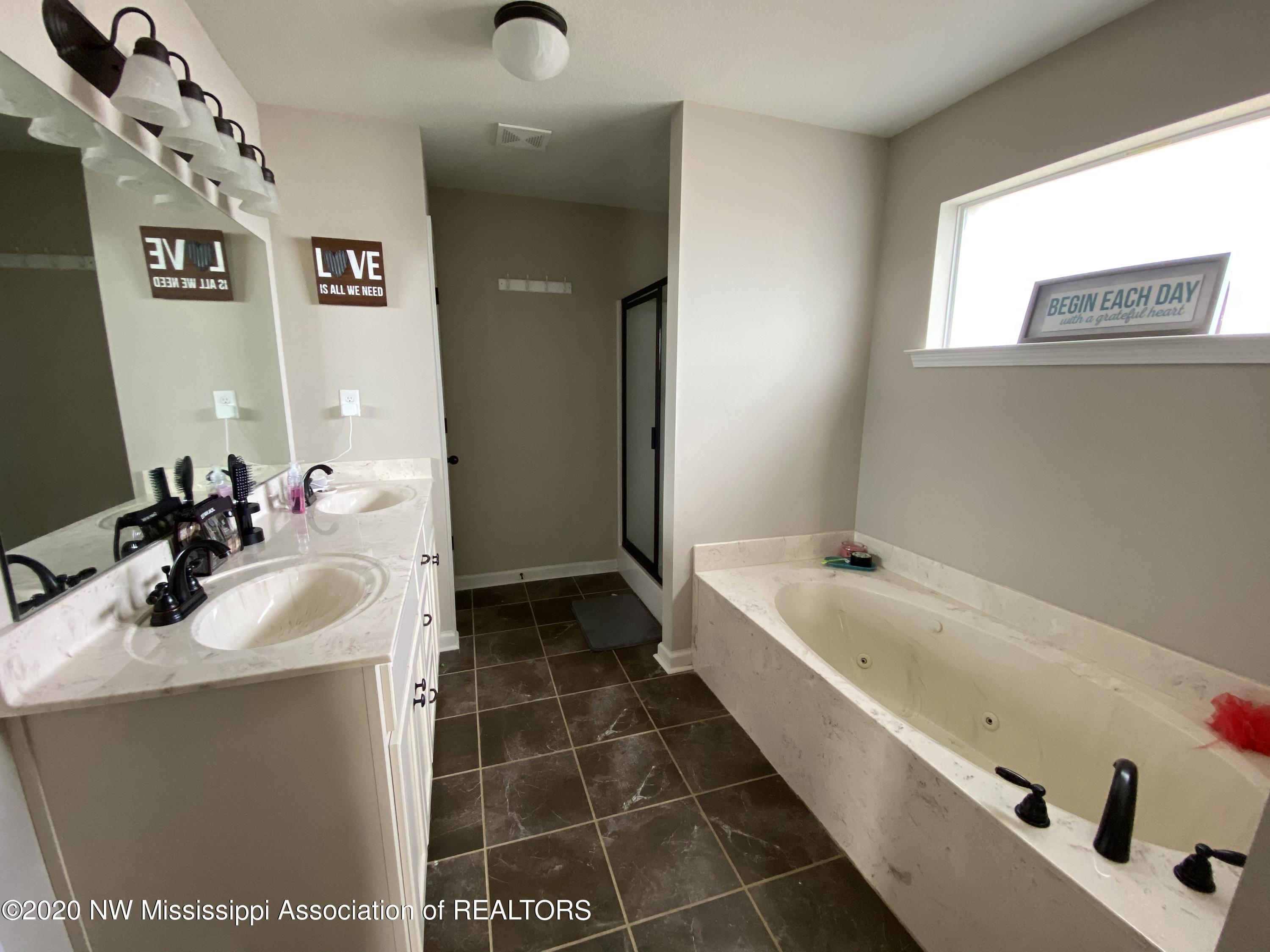 104 Eagle Street Senatobia, MS 38668 - Photo 11 of 29 9AD78EC6-F299-4809-AD2B-680ED6AC6685
