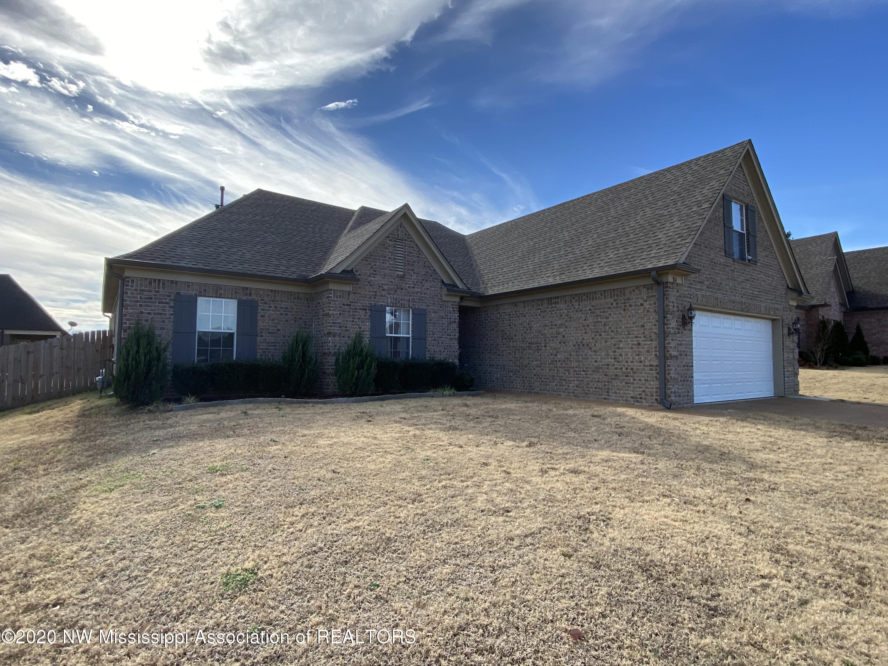 104 Eagle Street Senatobia, MS 38668 - Photo 2 of 29 F5603A68-F6DF-4DD0-A635-2B30D790C1CA