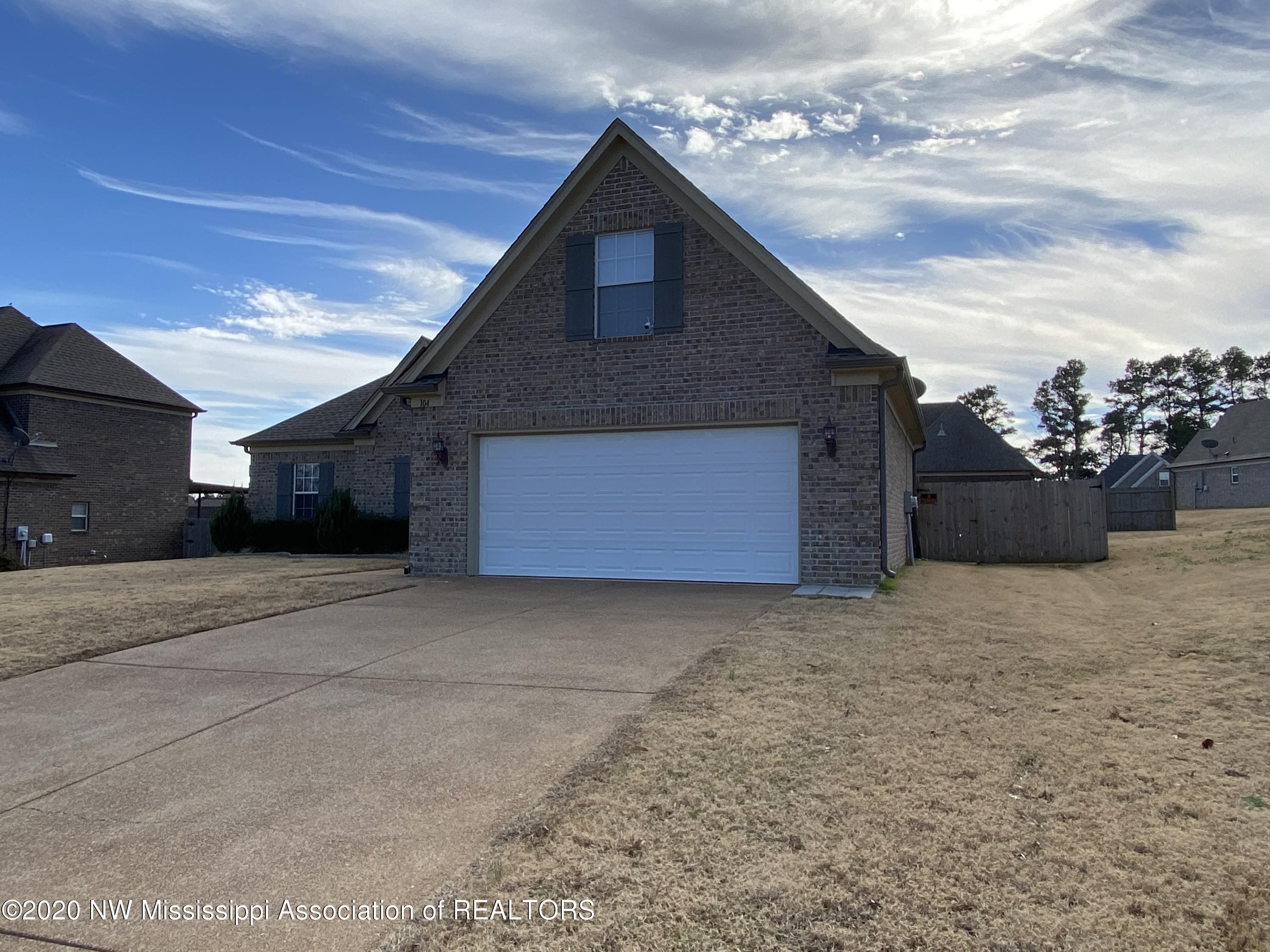 104 Eagle Street Senatobia, MS 38668 - Photo 3 of 29 1282BE99-CE8B-40B9-AD22-4EF2B25D4B1E