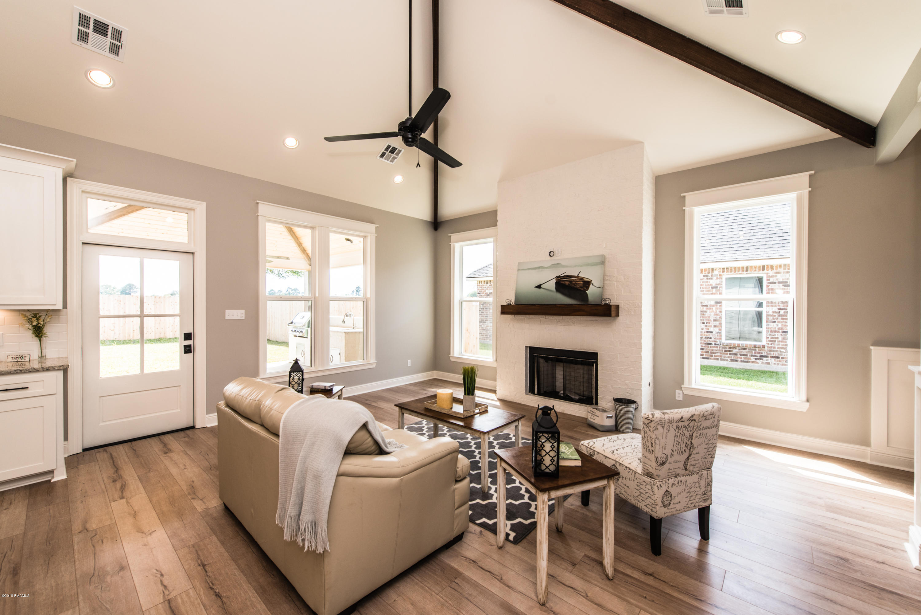 206 Whispering Meadows Road Broussard, LA 70518 - Photo 5 of 31 Gallery Image 5