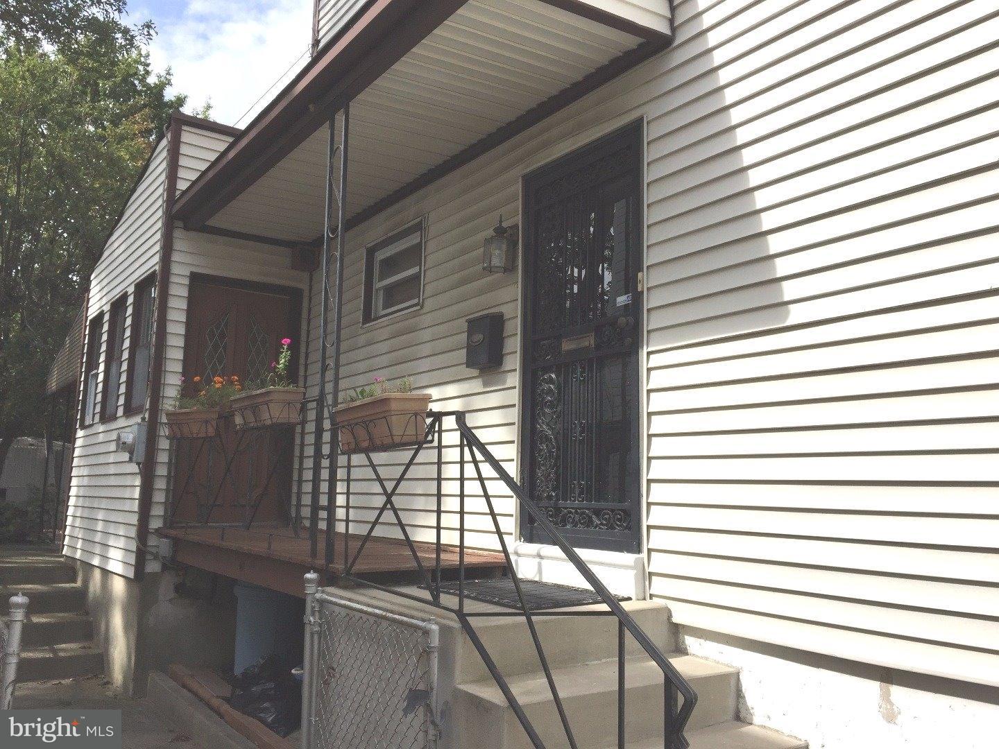 3410 Primrose Road Philadelphia, PA 19114 - Photo 2 of 14 Gallery Image 2