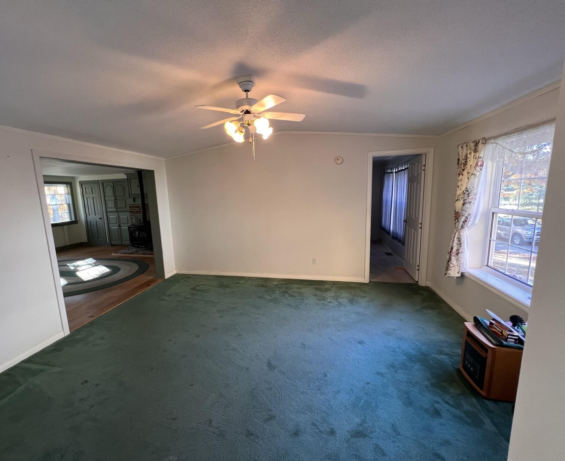 927 Union Road Waldoboro, ME 04572 - Photo 4 of 18 Living Room 1