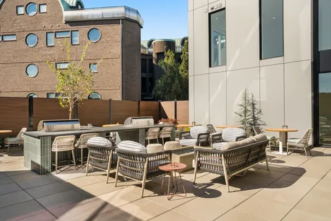 a view of an outdoor space