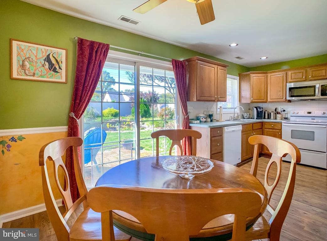 33 Haven Road Levittown, PA 19056 - Photo 14 of 40 Gallery Image 14