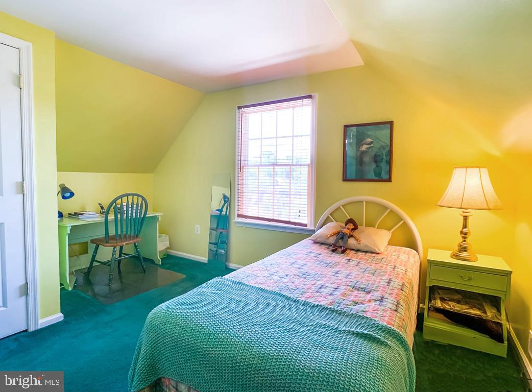 33 Haven Road Levittown, PA 19056 - Photo 22 of 40 Gallery Image 22