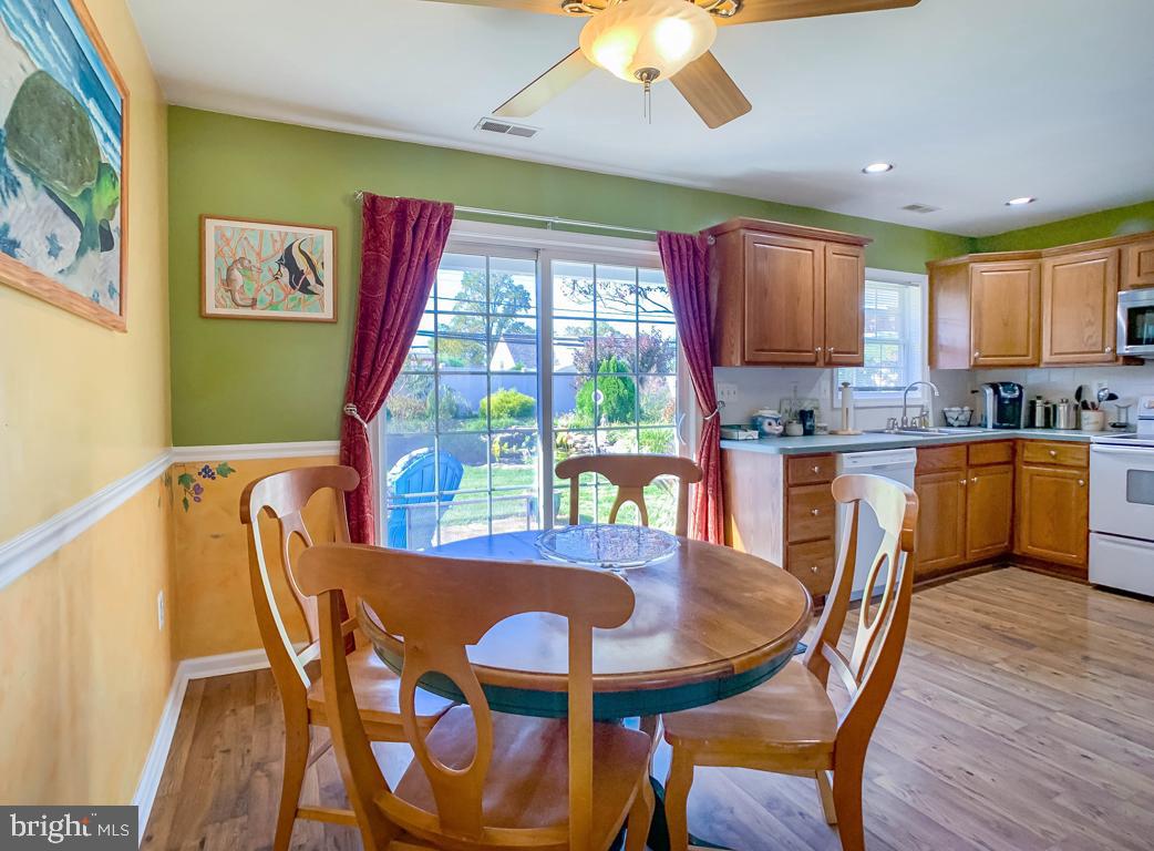 33 Haven Road Levittown, PA 19056 - Photo 10 of 40 Gallery Image 10