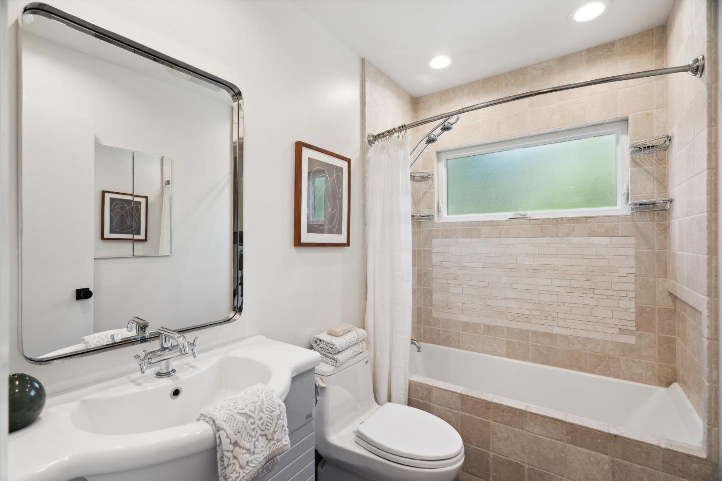 2383 Sharon Road Menlo Park, CA 94025 - Photo 21 of 23 Gallery Image 21