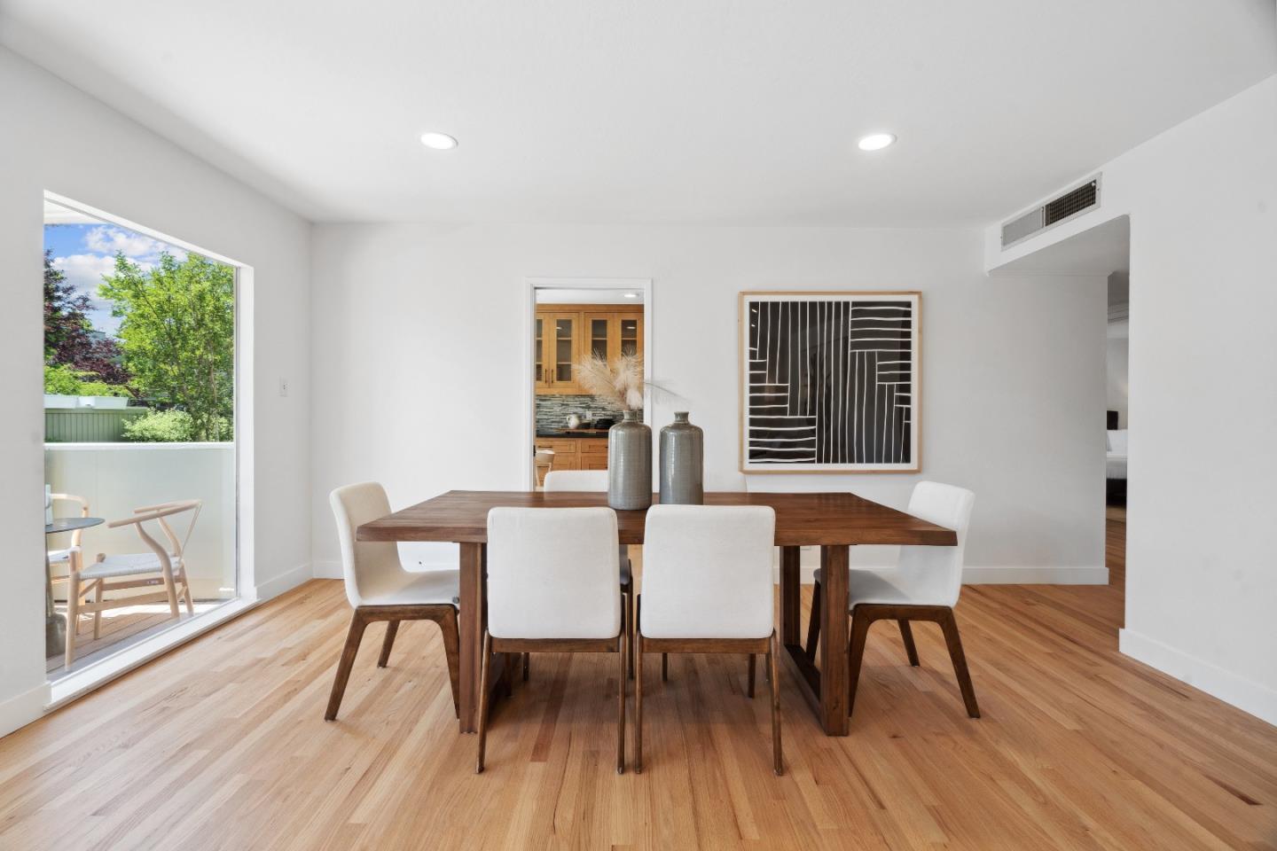 2383 Sharon Road Menlo Park, CA 94025 - Photo 9 of 23 Gallery Image 9