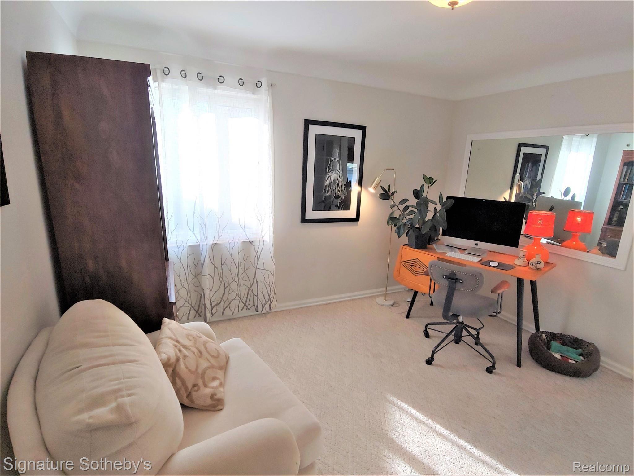 1426 Hampton Road Grosse Pointe, MI 48236 - Photo 17 of 32 office2.jpg