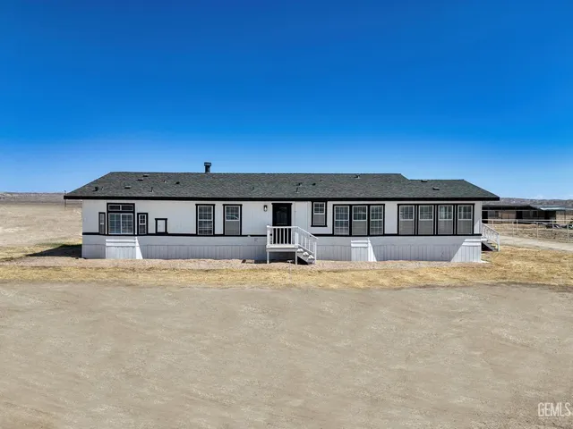 $550,000 | Undisclosed Address, Taft, CA 93268