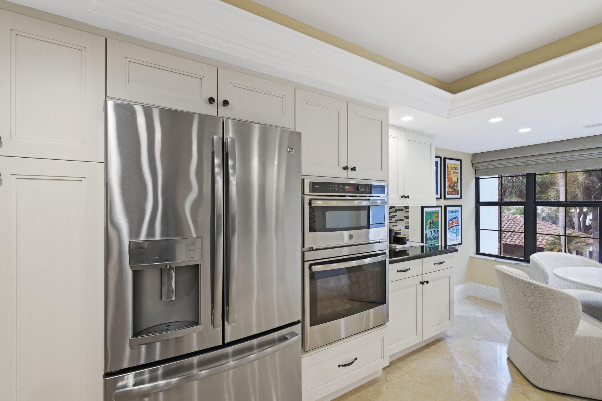 4401 North Ocean Boulevard, Unit TH12 Boca Raton, FL 33431 - Photo 25 of 61 Kitchen