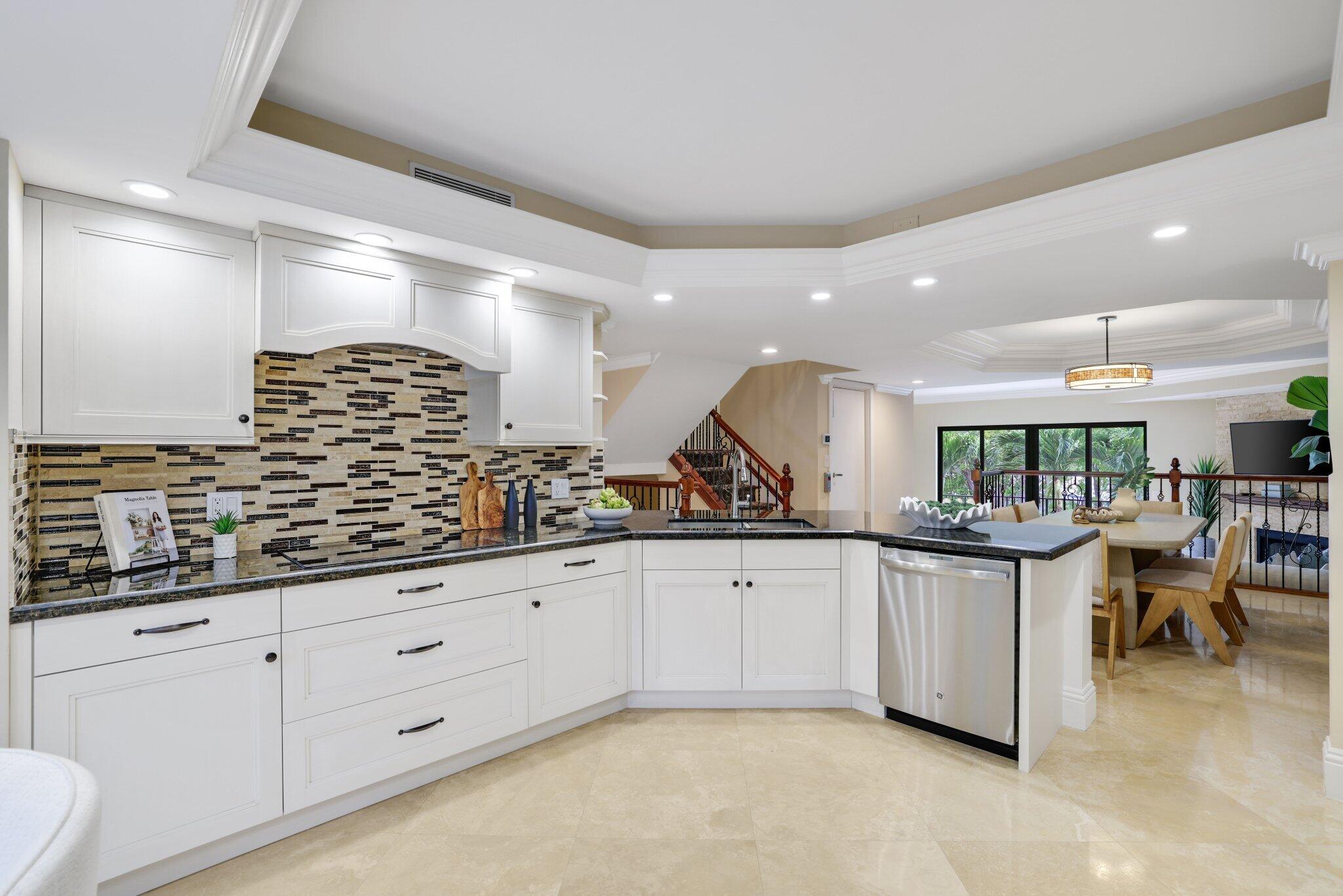 4401 North Ocean Boulevard, Unit TH12 Boca Raton, FL 33431 - Photo 27 of 61 Kitchen