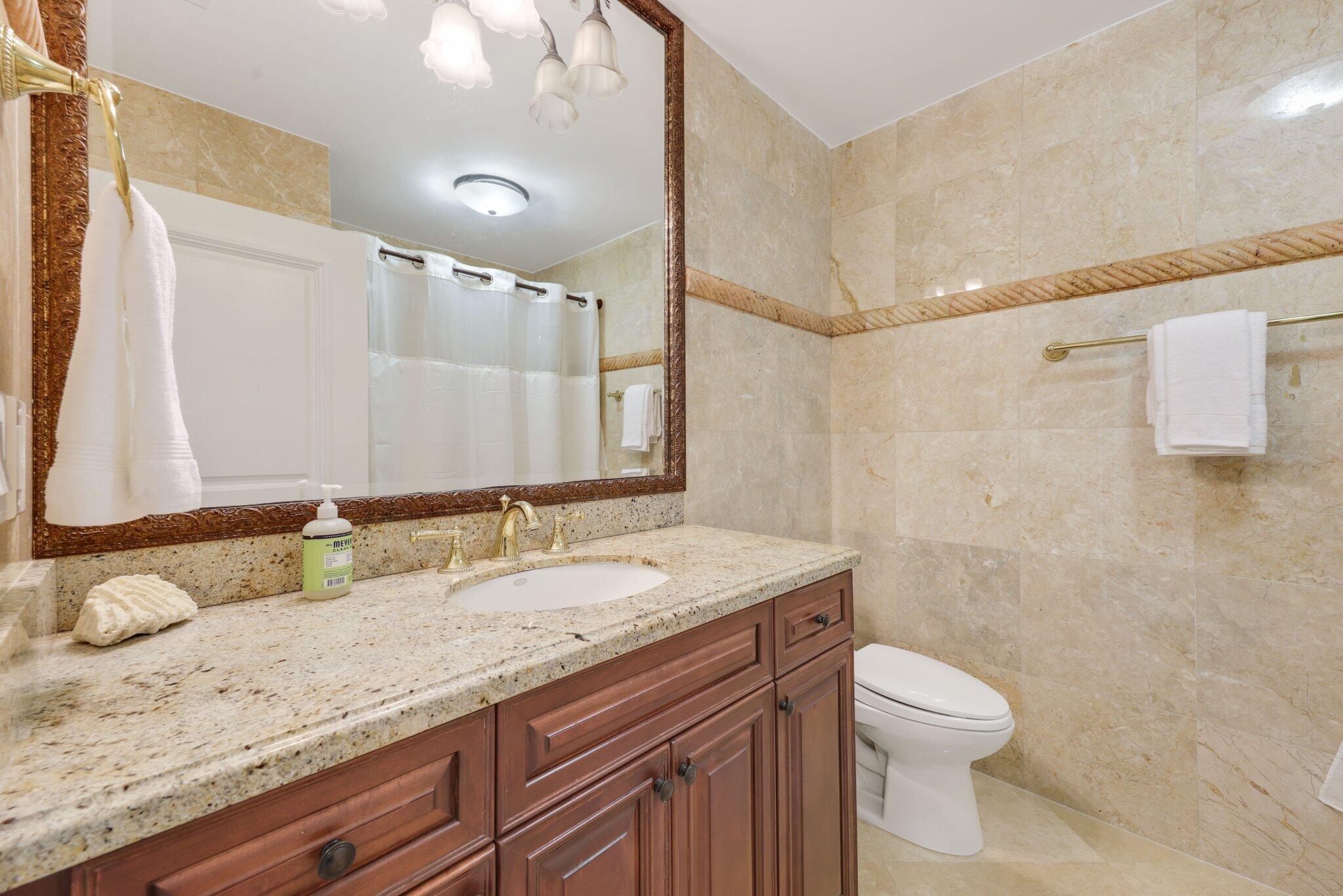 4401 North Ocean Boulevard, Unit TH12 Boca Raton, FL 33431 - Photo 41 of 61 bathroom 2 (3rd floor)