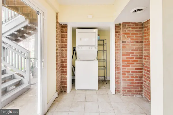$1,700 | 8414 Flower Avenue, Unit 6, Takoma Park, MD 20912