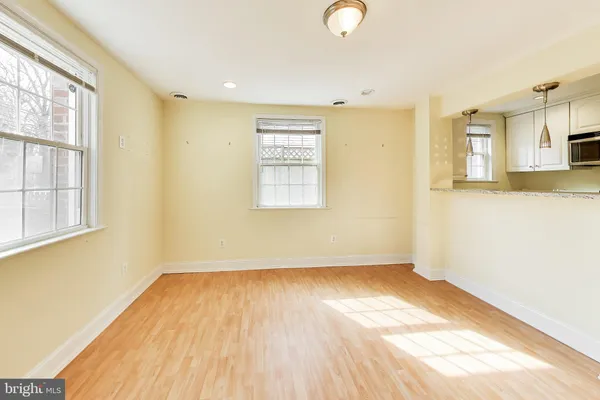 $1,700 | 8414 Flower Avenue, Unit 6, Takoma Park, MD 20912