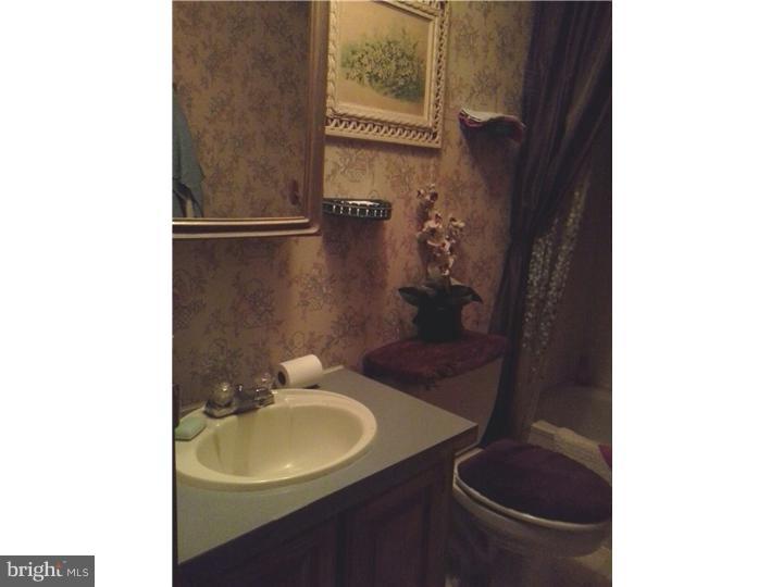 97 Jackson Road Gilbertsville, PA 19525 - Photo 6 of 8 Gallery Image 6