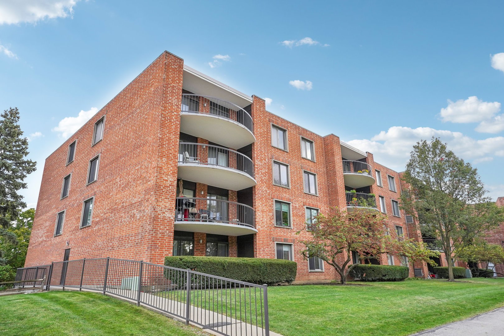 1405 East Central Road, Unit 316B Arlington Heights, IL 60005 - Photo 26 of 27