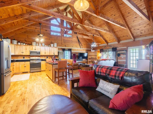 $460,000 | 28829 North Bitner Road, Glasford, IL 61533