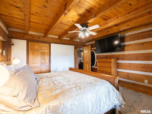 $460,000 | 28829 North Bitner Road, Glasford, IL 61533