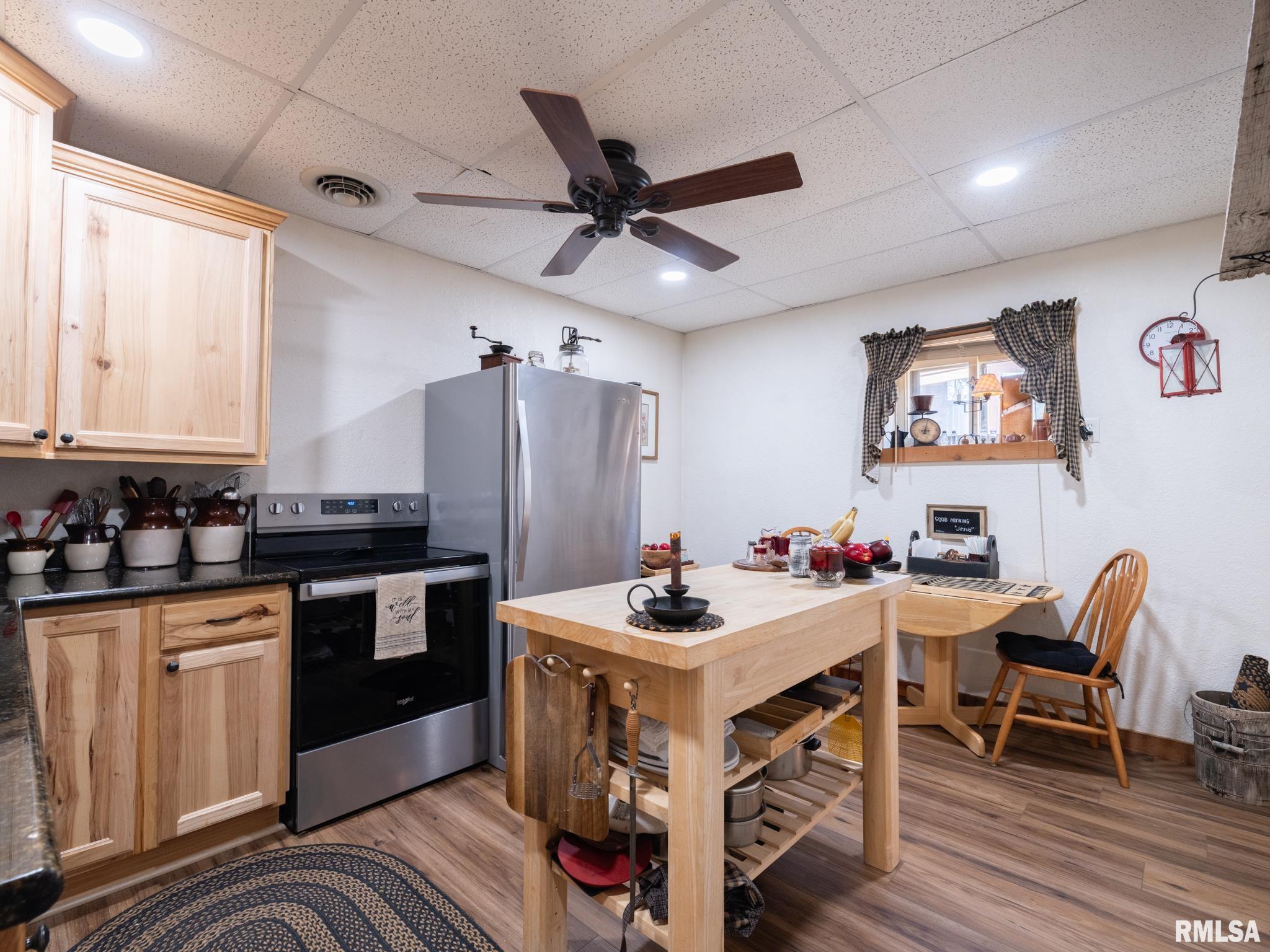 28829 North Bitner Road Glasford, IL 61533 - Photo 39 of 82