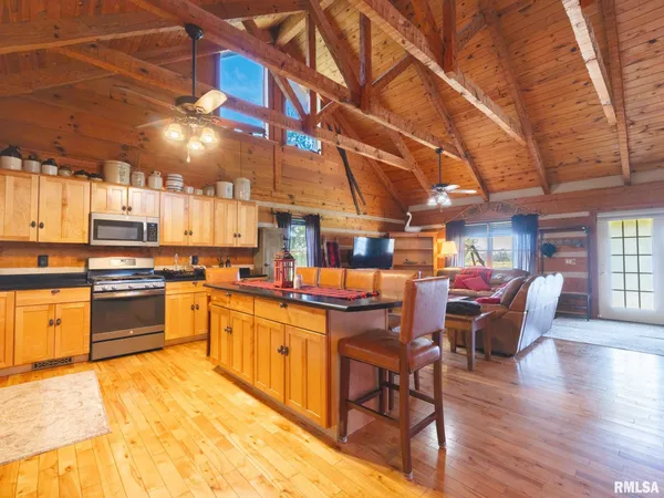 $460,000 | 28829 North Bitner Road, Glasford, IL 61533