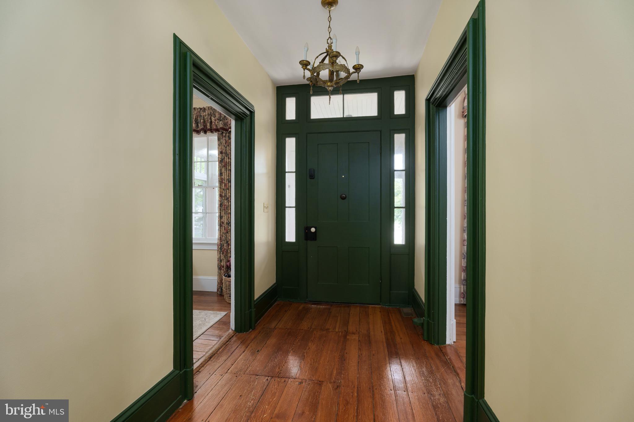 3527 Nottingham Way Hamilton, NJ 08690 - Photo 8 of 40