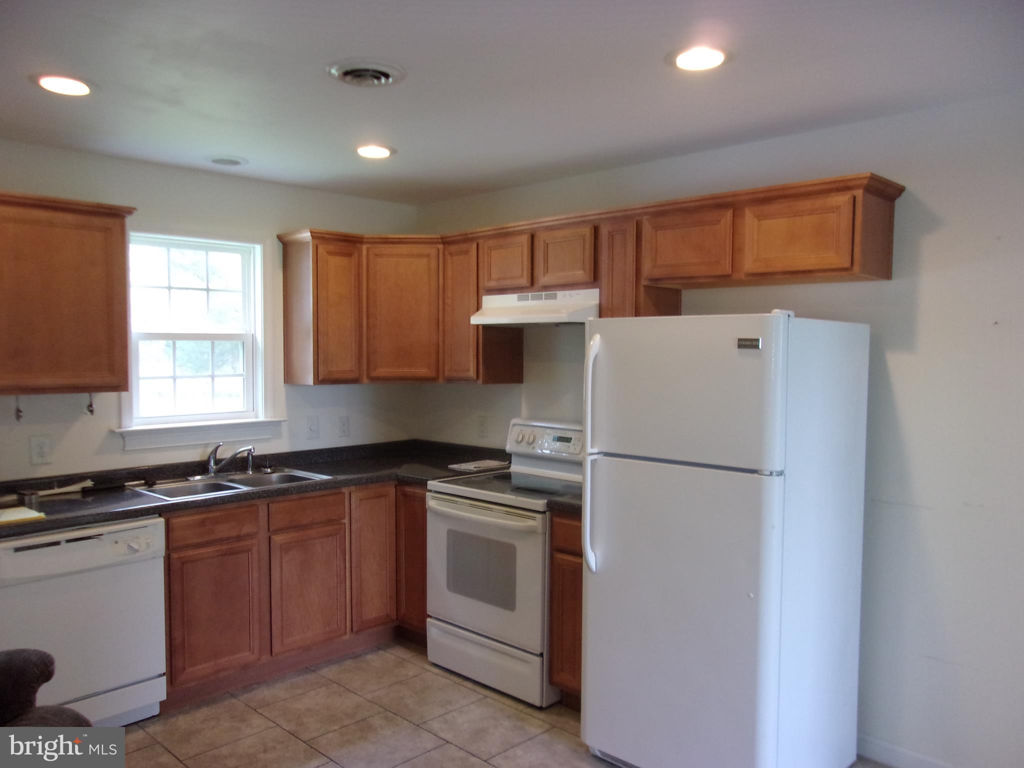 33 Johnson Road Colonial Beach, VA 22443 - Photo 3 of 19 Gallery Image 3