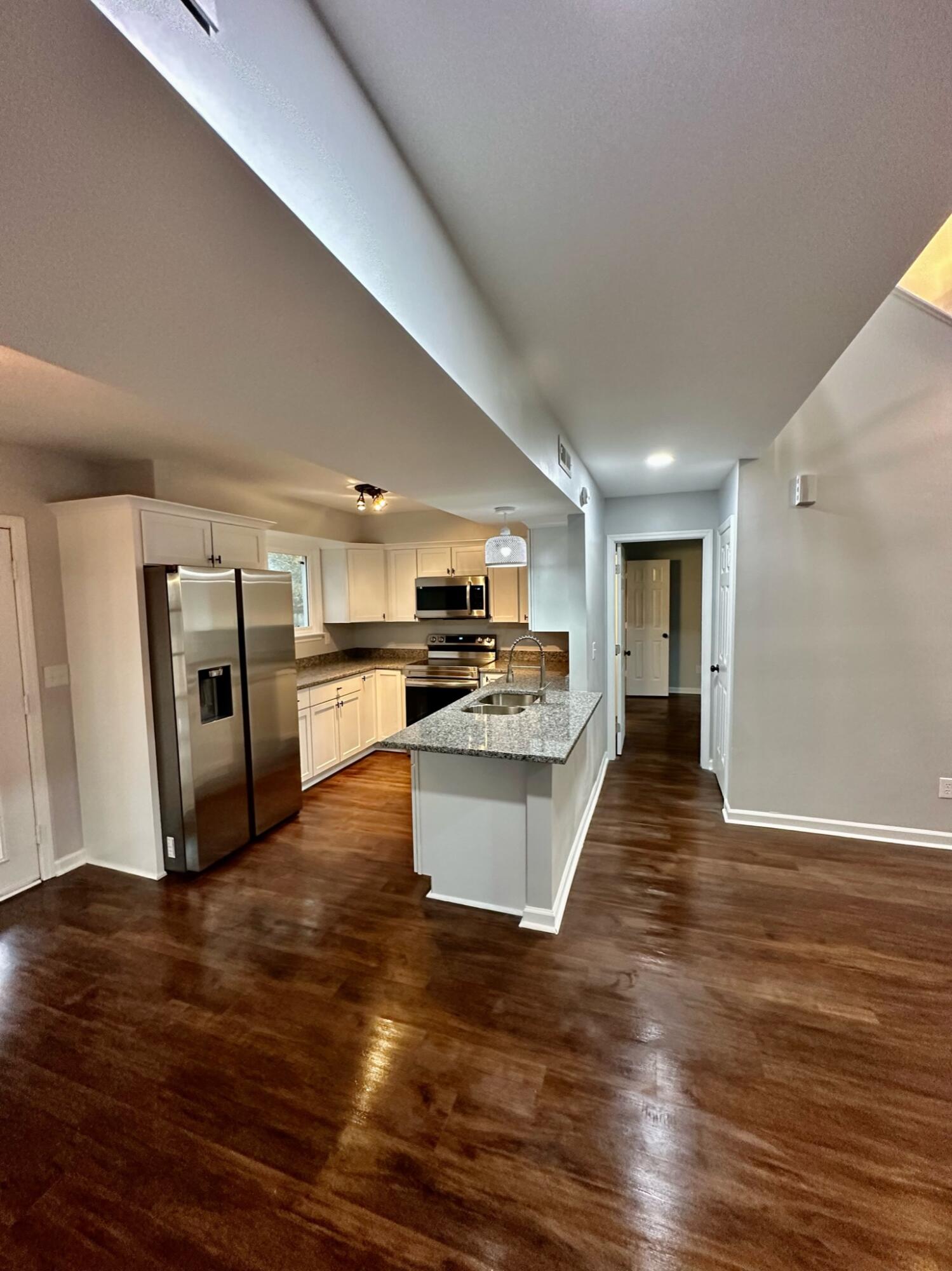 136 Traders Station Road Summerville, SC 29486 - Photo 8 of 31 Kitchen