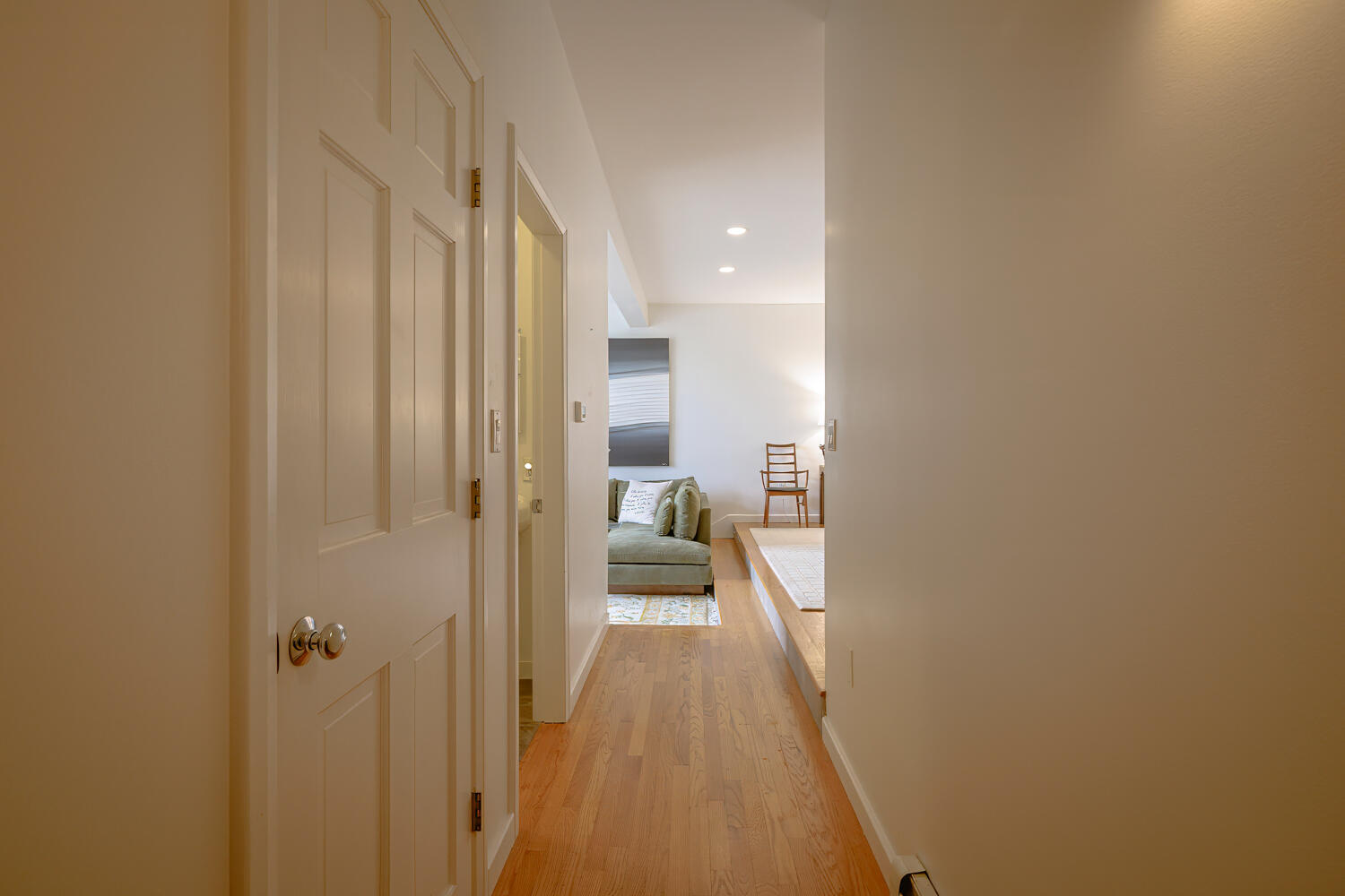 134 Sand Point Road, Unit 1 Bar Harbor, ME 04609 - Photo 19 of 51 Hallway
