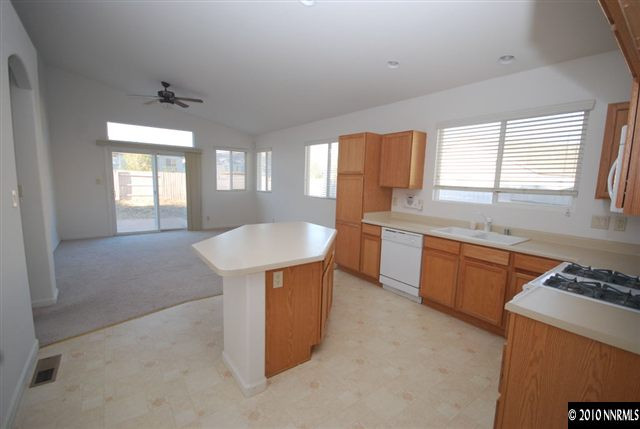 2255 Eagle Greens Drive Reno, NV 89521 - Photo 3 of 13 Photo 3