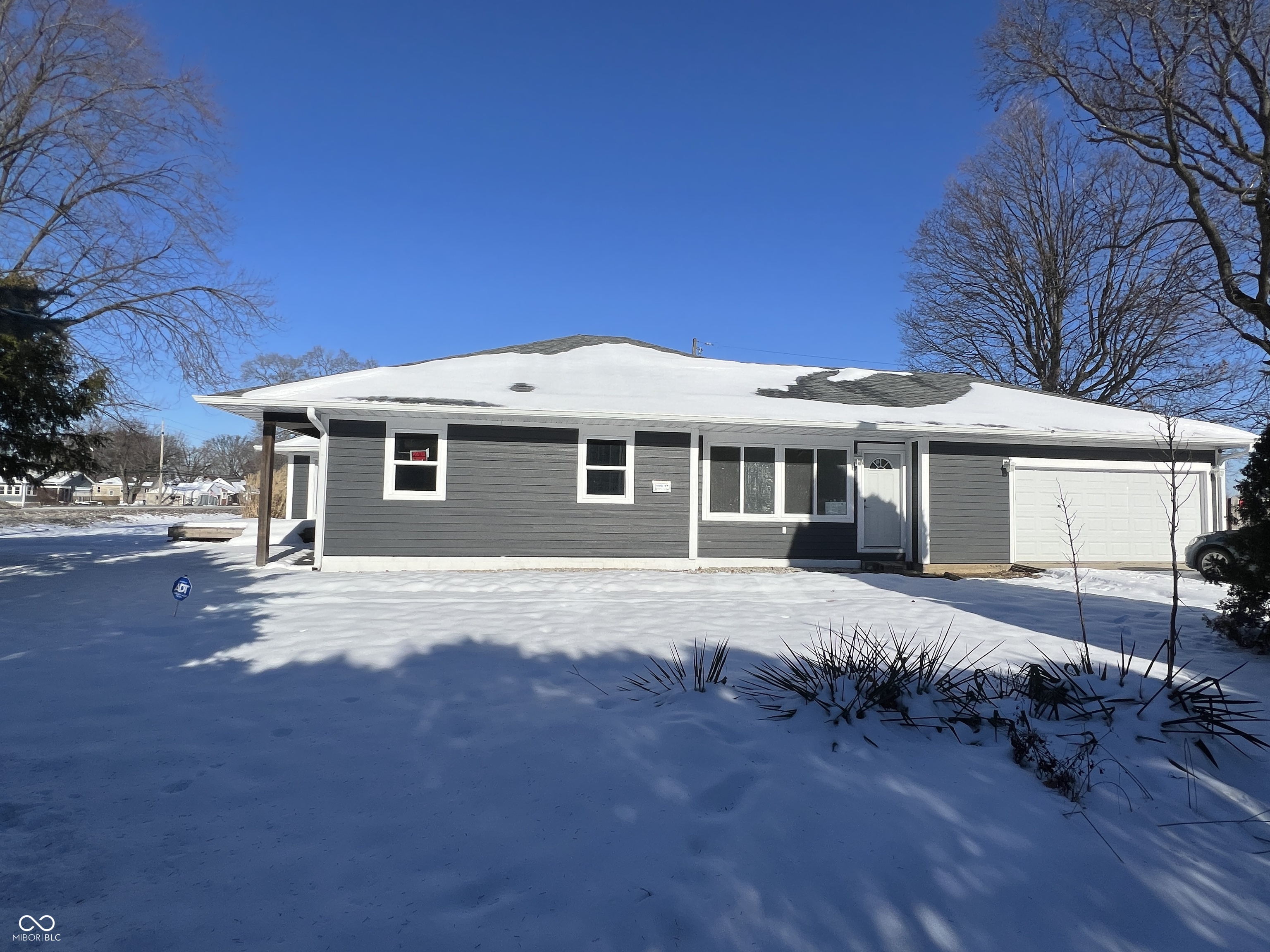 14 East Roberts Road Indianapolis, IN 46227 - Photo 1 of 23 Gallery Image 1