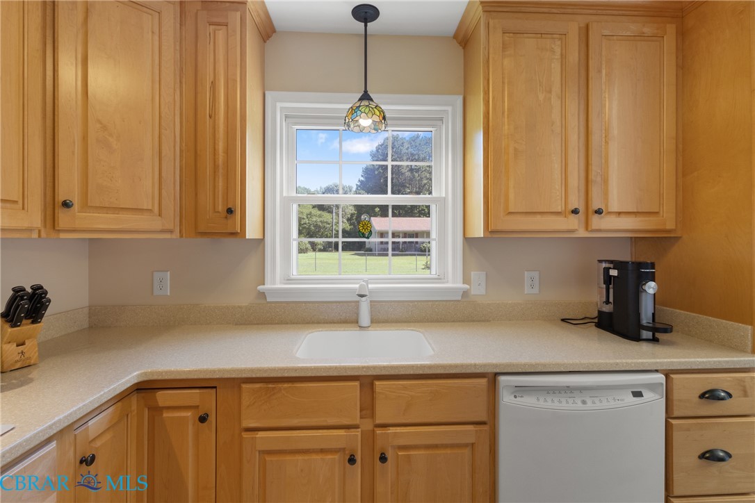 5279 Hickory Fork Road Gloucester, VA 23061 - Photo 14 of 44