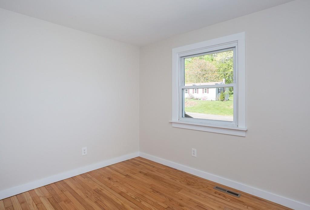 76 Sandy Hill Road Northampton, MA 01062 - Photo 23 of 32