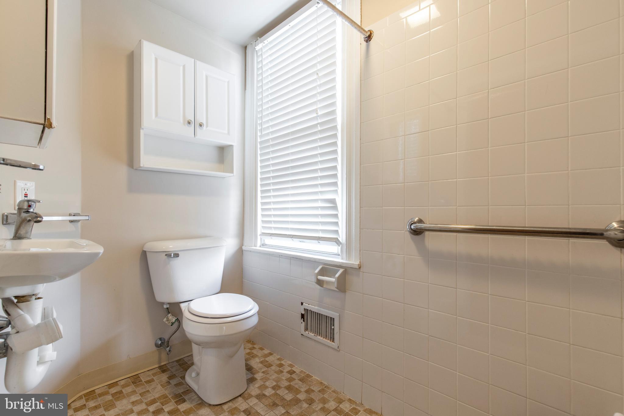 813 North Providence Road Media, PA 19063 - Photo 8 of 16 Full Bath on Main floor