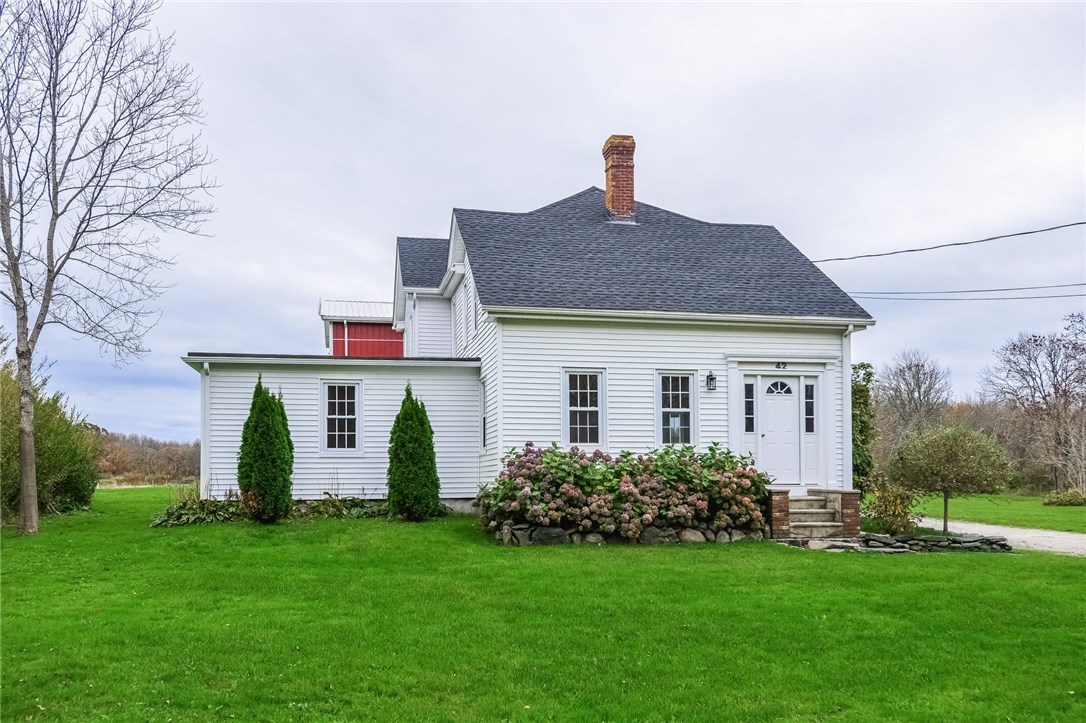 42 Brownell Road Little Compton, RI 02837 - Photo 2 of 40